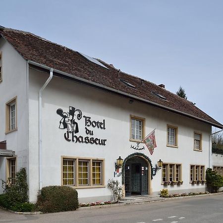 Hotel Du Chasseur Enges Exteriör bild